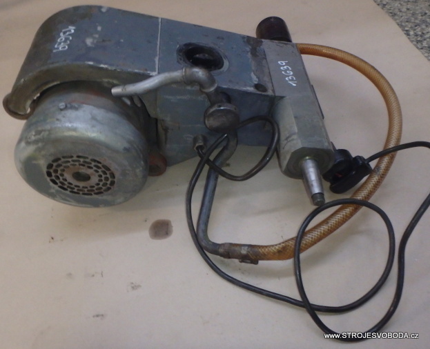 Přídavné zařízení na brusku - vnitřní broušení  (13639 (8).JPG)